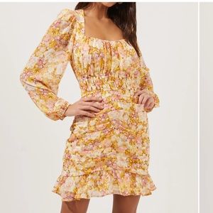 ASTR the Label SMOCKED WAIST RUCHED DRESS floral